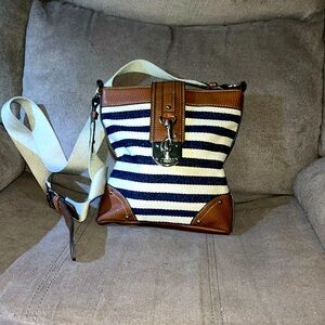 Chaps cross body